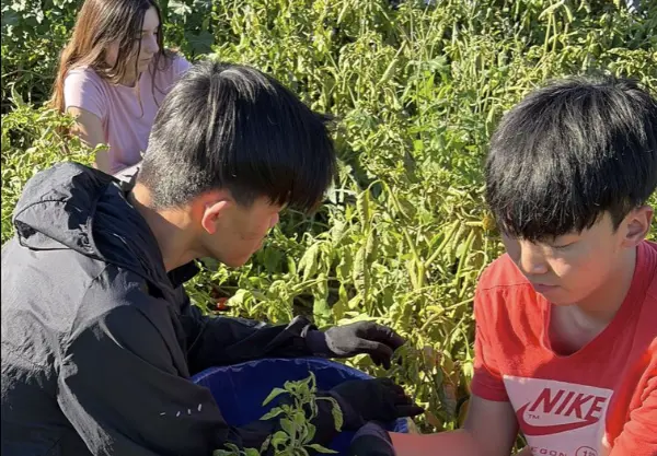 Upper School Students CS Trip