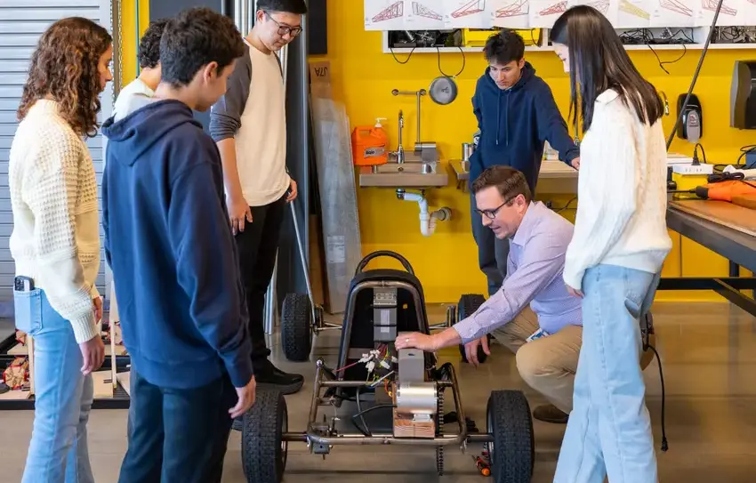 photography of Upper School students working in the Fab Lab